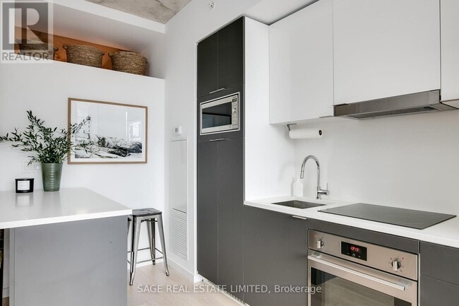 Photo du bâtiment - 170-170 Bayview Ave