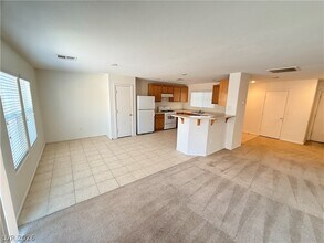 Building Photo - 2416 Cockatoo Dr