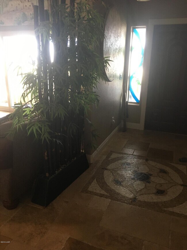 Foto del edificio - 930 Lakeside Dr