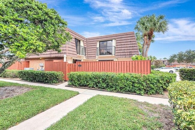 Building Photo - 2332 23rd Ct Building Photo - 2332 23rd Ct