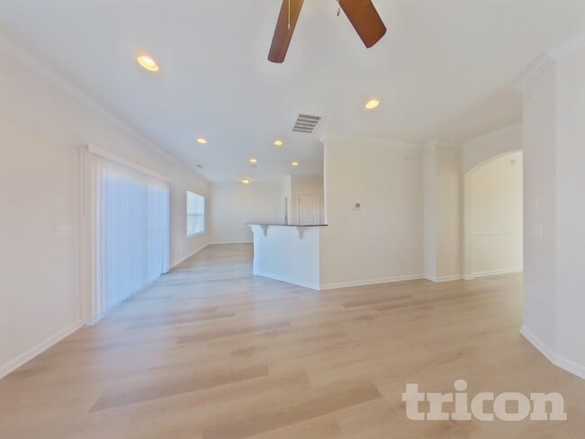 Building Photo - 129 Hillock Ct