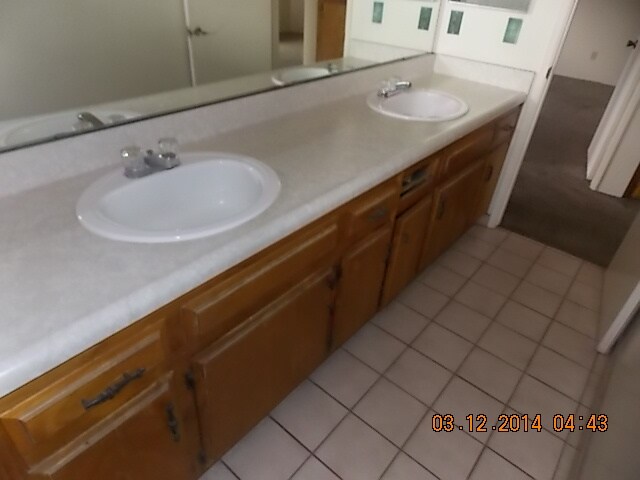 Building Photo - 408 Stephens Dr