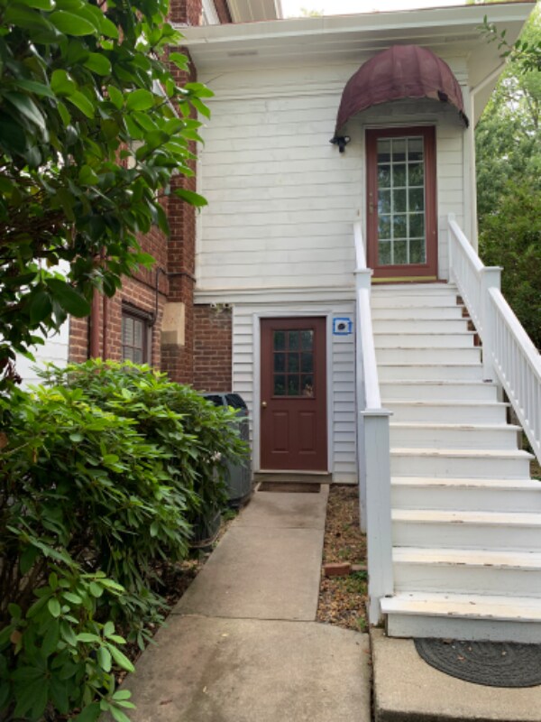 Building Photo - 3768 Fort Ave