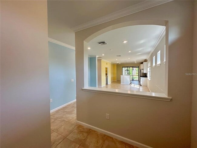 Building Photo - 17043 Hampton Falls Terrace