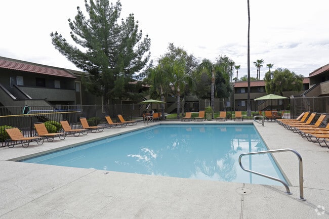 Gilbert Square Apartments Mesa, AZ