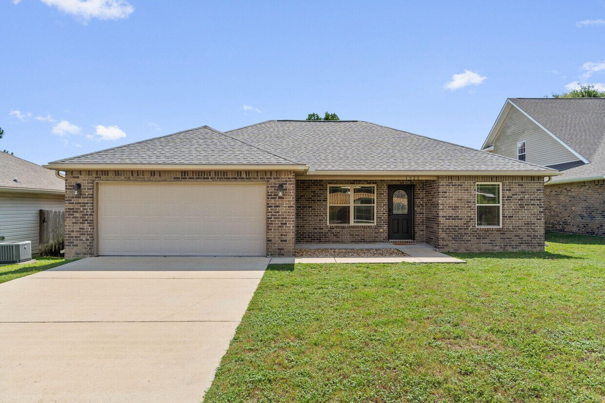 Foto principal - 1922 Bright Water Dr