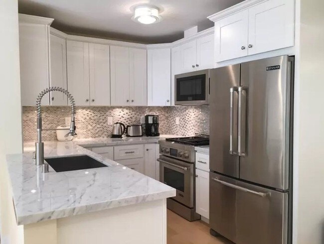 Foto del edificio - 9005 Cynthia St