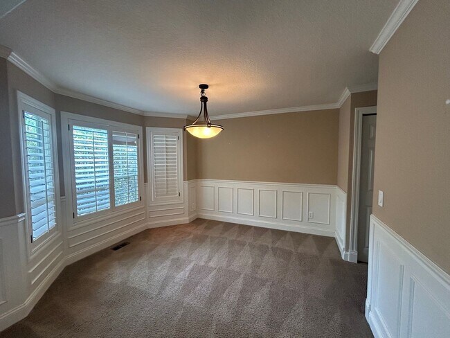 Building Photo - Updated Traditional Home Walking Distance ...