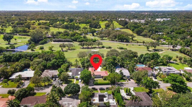 Foto del edificio - 10626 NE 10th Ct