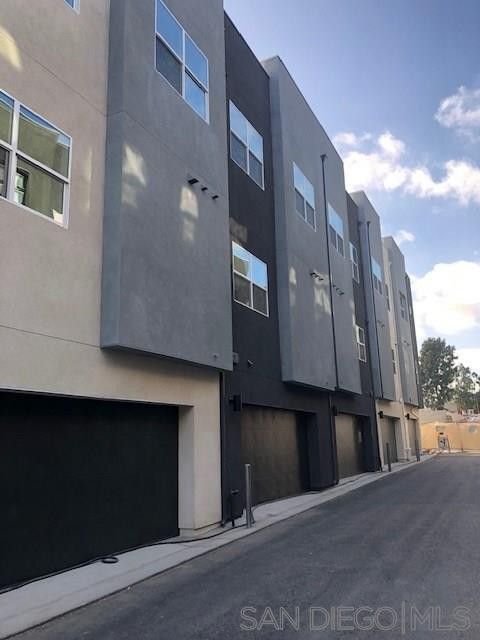 Building Photo - 10461 Harlow Cir
