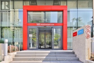 Building Photo - 185 Roehampton Ave