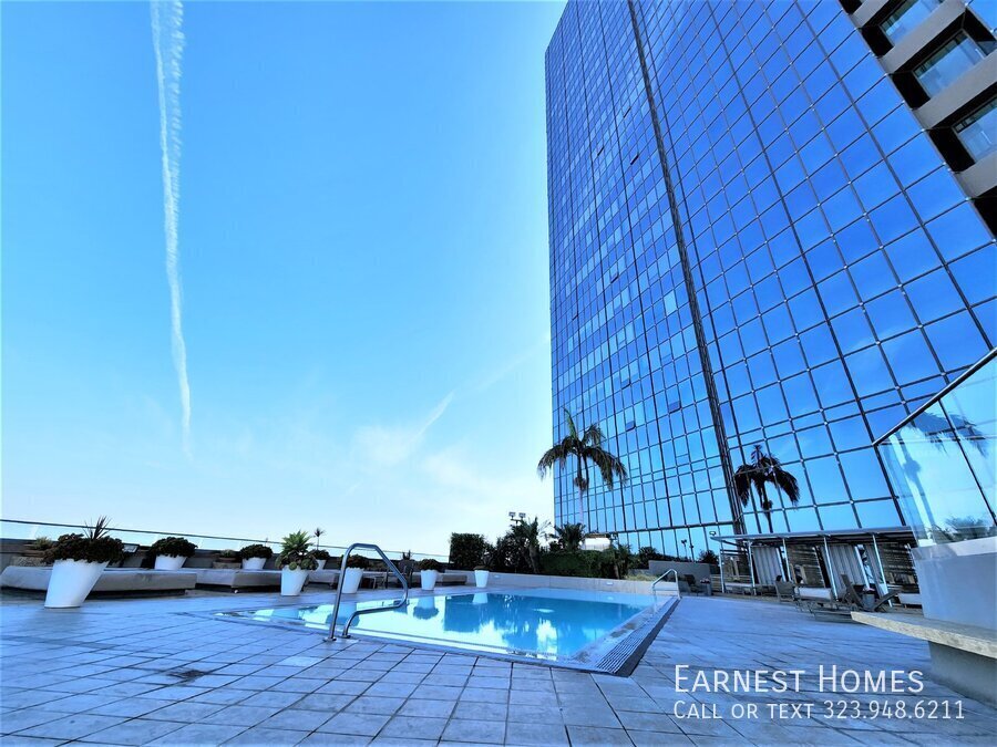 Primary Photo - 1100 Wilshire Blvd