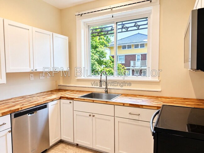Foto del edificio - 2515 Hackberry St