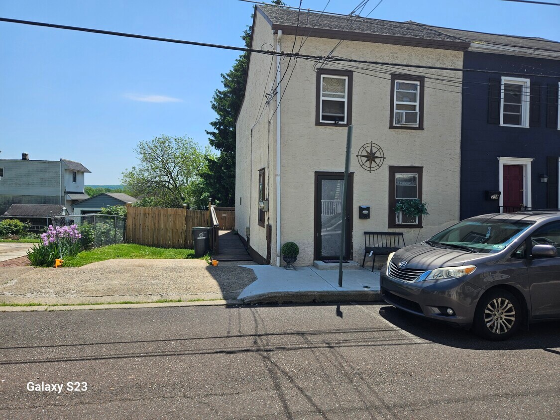 232 St Marys St, Phoenixville, PA 19460 House Rental in Phoenixville