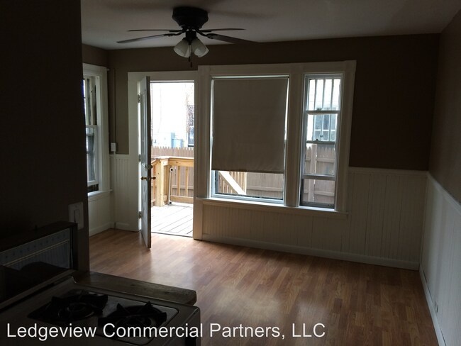 Building Photo - 227 Amory St