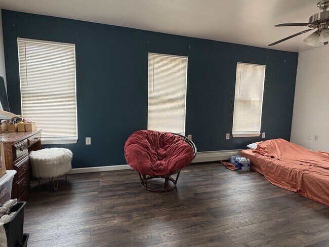 Dormitorio - 5234 Lincoln Hwy W
