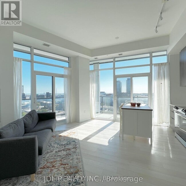 Building Photo - 50 Power St