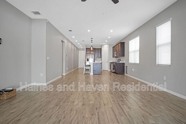 Building Photo - 183 Arlington Square Ct