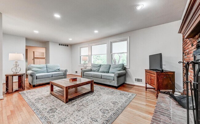 Foto del edificio - 206 Dunbeath Ct