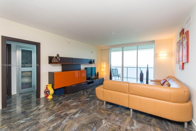 Building Photo - 16699 Collins Ave
