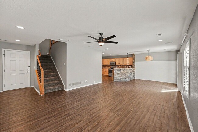 Building Photo - 6238 Wescroft Ave