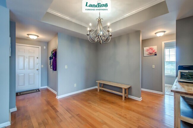 Building Photo - 2025 Woodmont Blvd