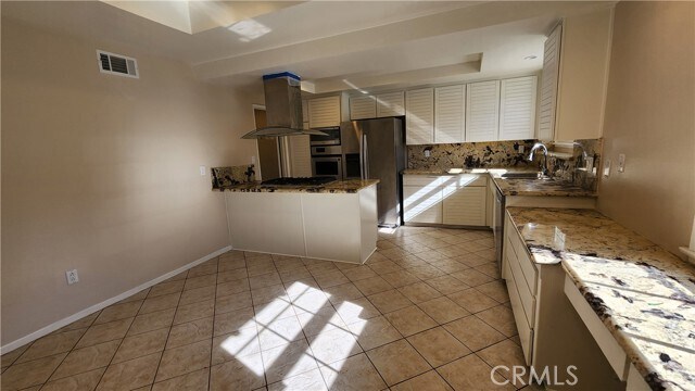 Building Photo - 16083 Mesa Robles Dr