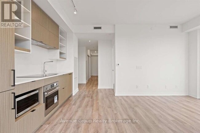 Building Photo - 20 Edward St