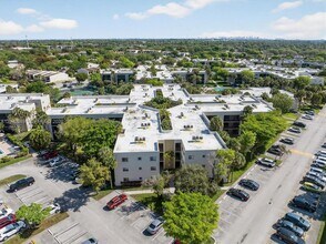 Building Photo - 8065 SW 107th Ave