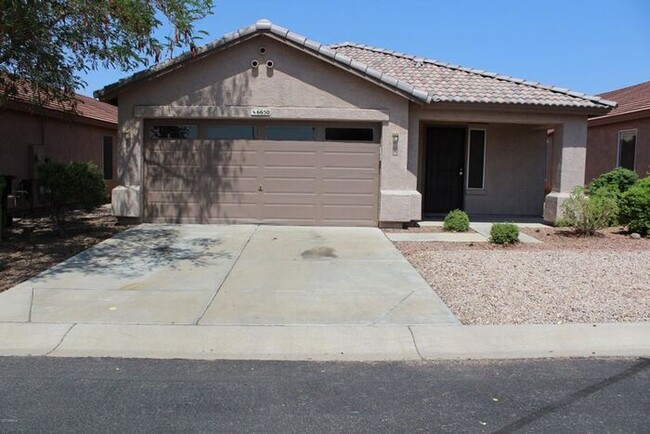 Building Photo - Cozy 3 bedroom 2 bath home in East Mesa!