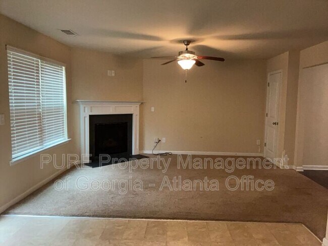 Foto del edificio - 400 Brookwood Crossing