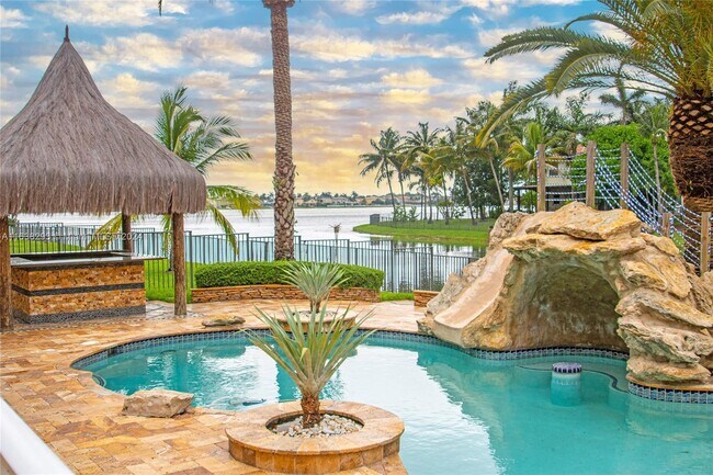 Foto del edificio - 16759 SW 16th St