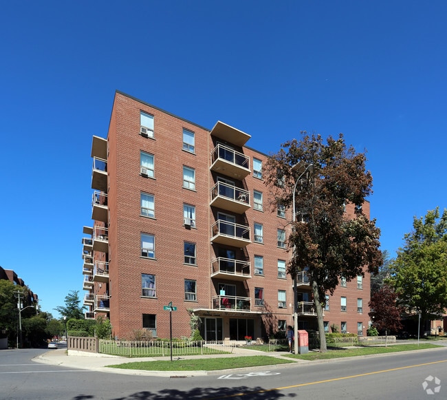 99 Church St, St Catharines, ON L2R 3E1 Apartments 99 Church St St