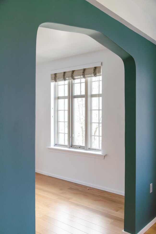 Foto del edificio - 1525 N Front St