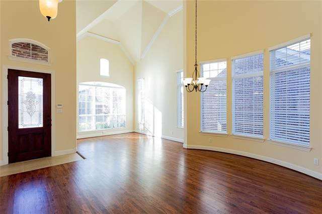 Building Photo - 1020 River Rock Way