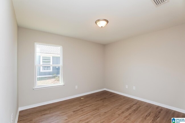 Building Photo - 1166 Hayward Lp