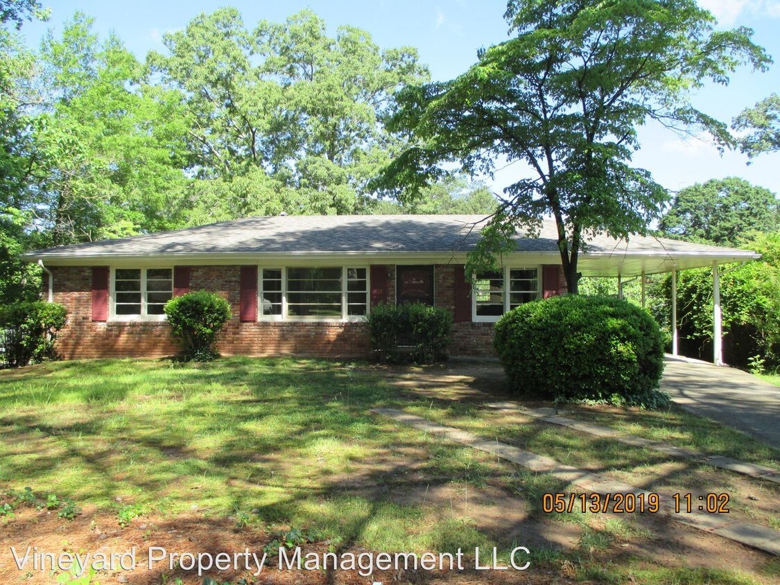 Primary Photo - 4 br, 2 bath House - 668 Forest Ridge Dr