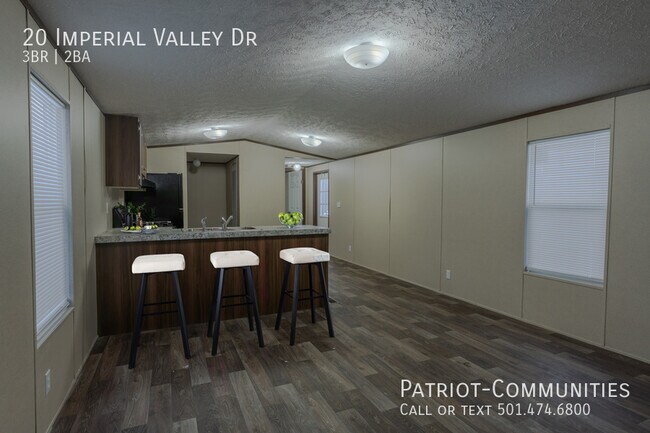 Building Photo - 20 Imperial Valley Dr
