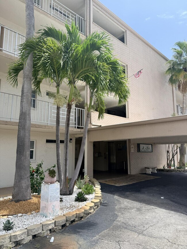 Foto del edificio - 2601 NE 3rd Ct