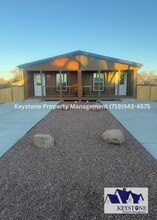 Building Photo - 632-634 Edna Ln