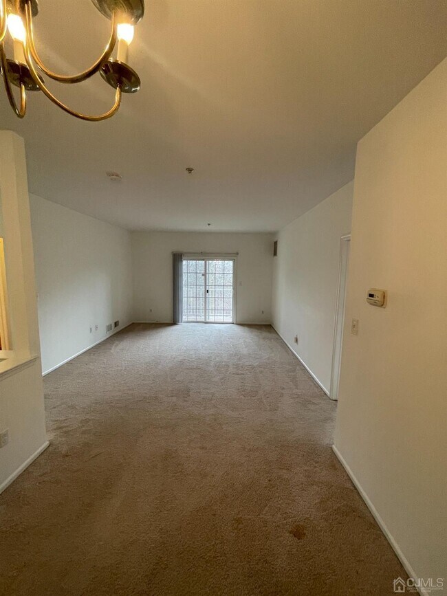 428 Lucy Ct Unit 428 Lucy Ct, South Plainfield, NJ 07080 Condo for