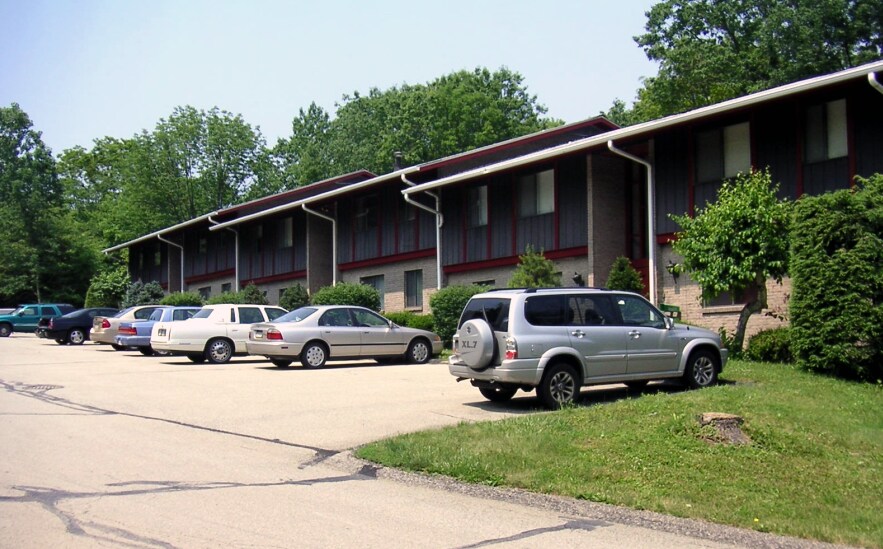 Building Photo - 100-120 Penn Pleasant Dr
