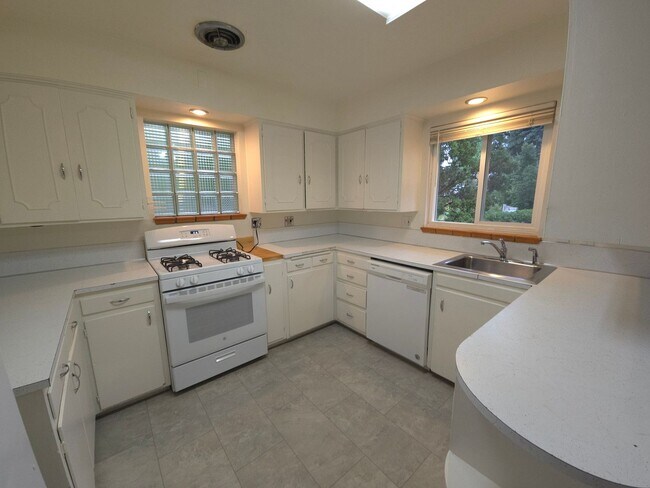 Foto del edificio - 1901 Baseline Rd