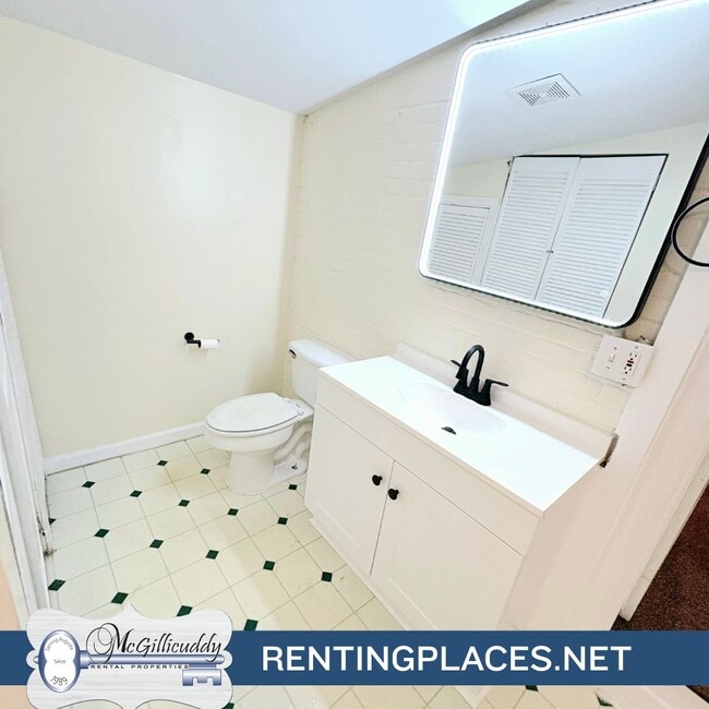 Building Photo - 1507-1505 Troupe St