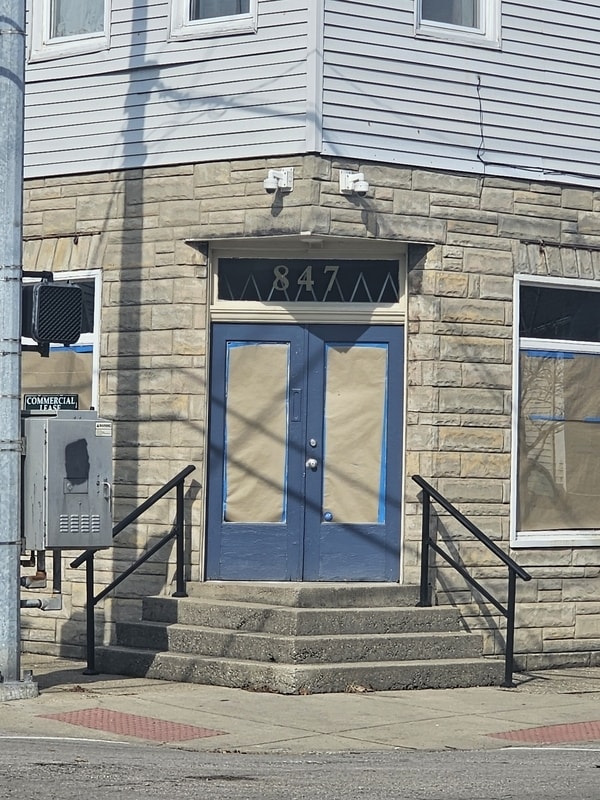 Building Photo - 847 Central Ave