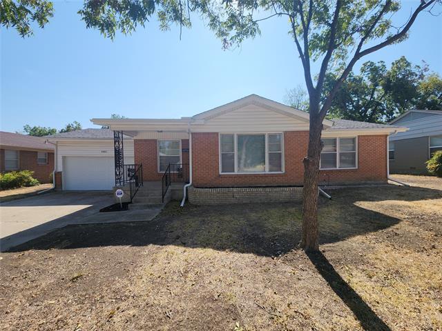 Building Photo - 4901 Trail Lake Dr