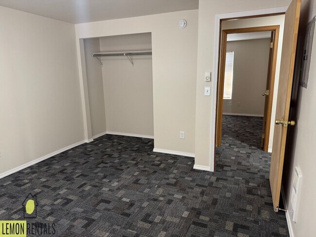 Foto del edificio - 201 E P St