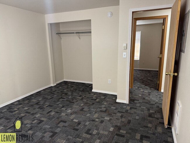 Building Photo - 201 E P St