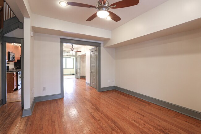 Foto del edificio - 247 11th St SE