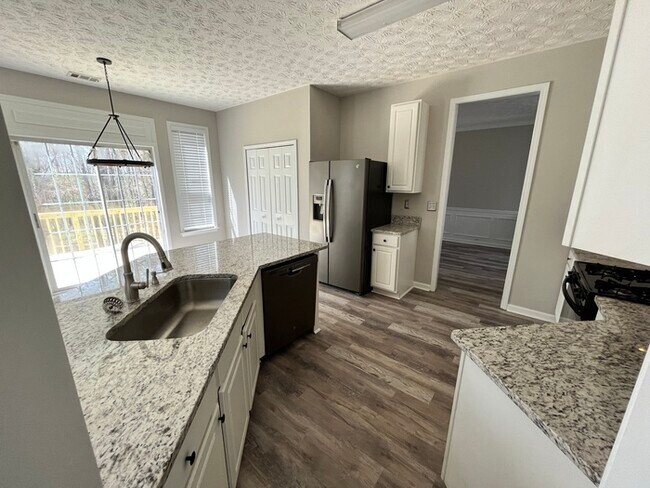 Foto del edificio - Berryhill subdivision in Cumming!